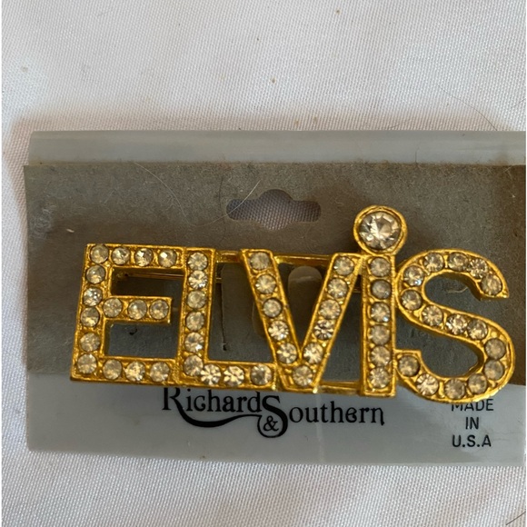 Elvis Presley Jewelry - Vintage Elvis pin gold tone / bling